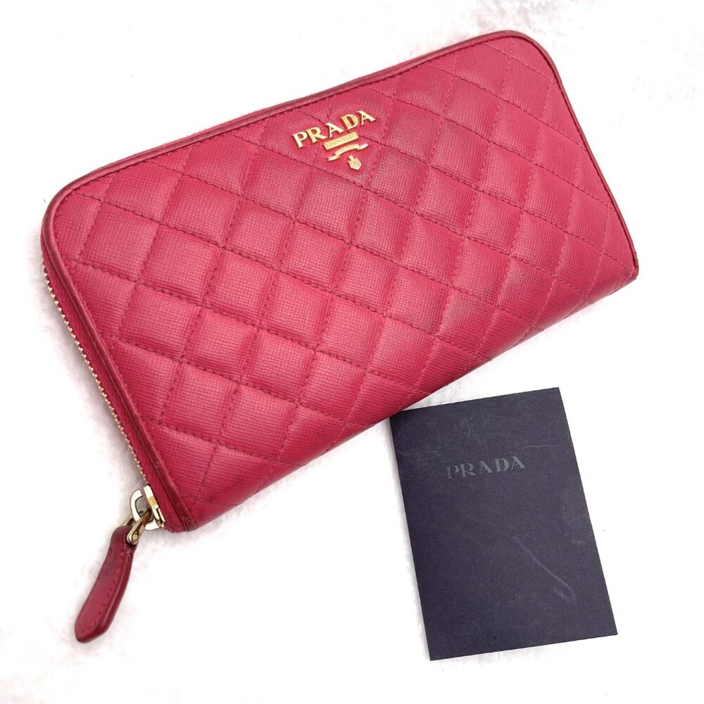 PRADA saffiano Quilted Zip Around Continental vintage Wallet‎